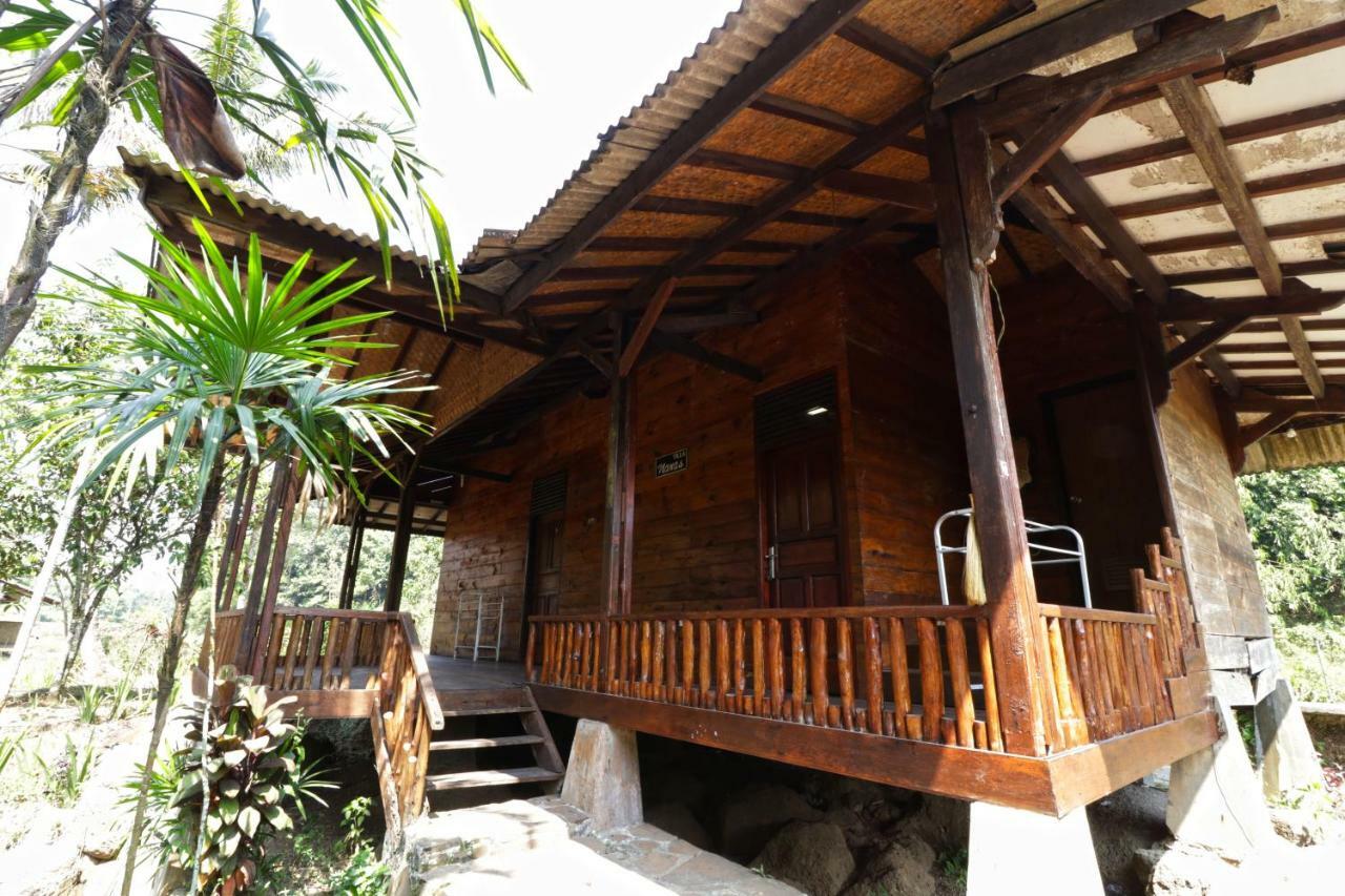 Desa Wisata Sari Bunihayu * Subang