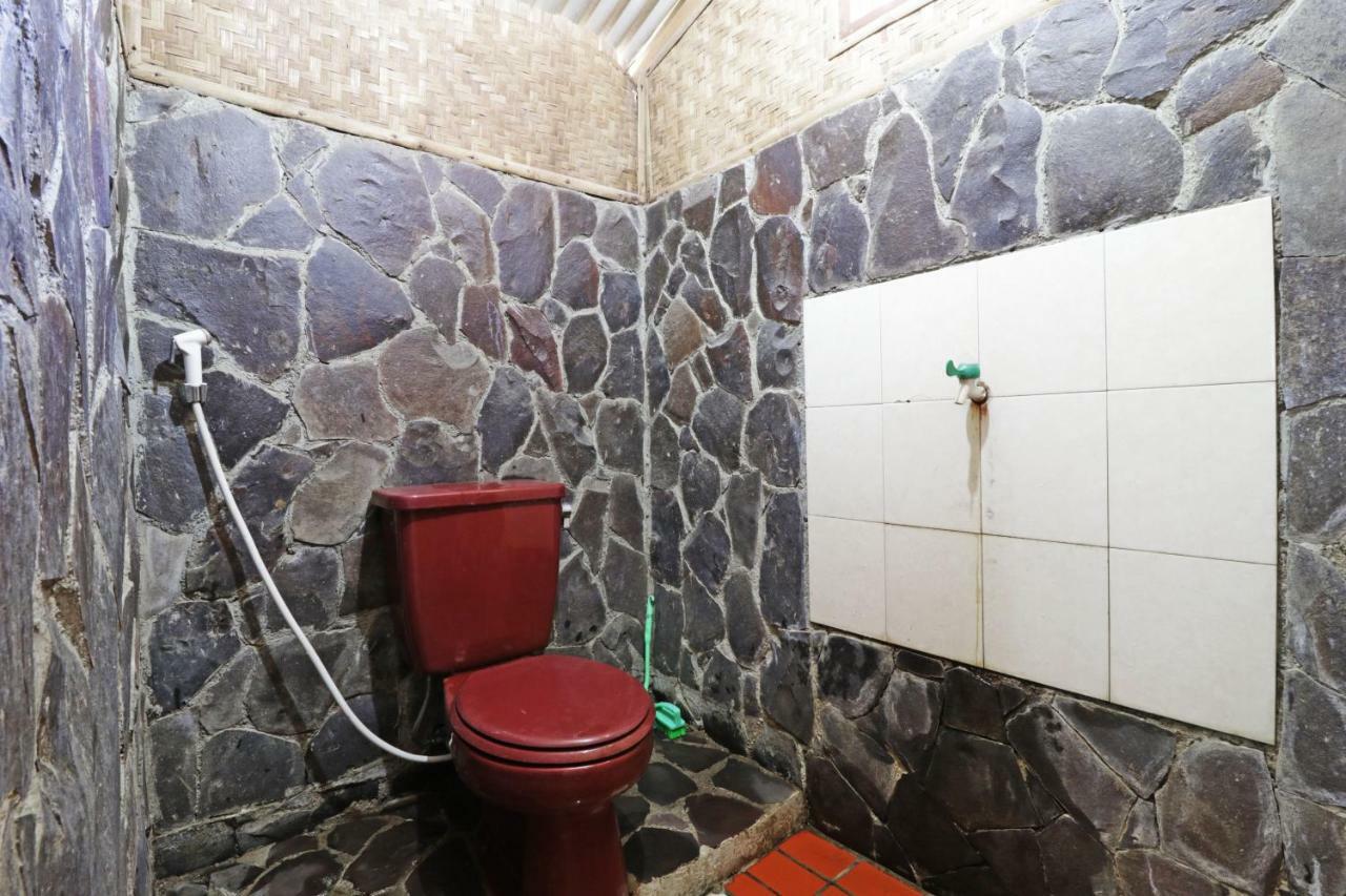 Rumah tetamu Desa Wisata Sari Bunihayu
