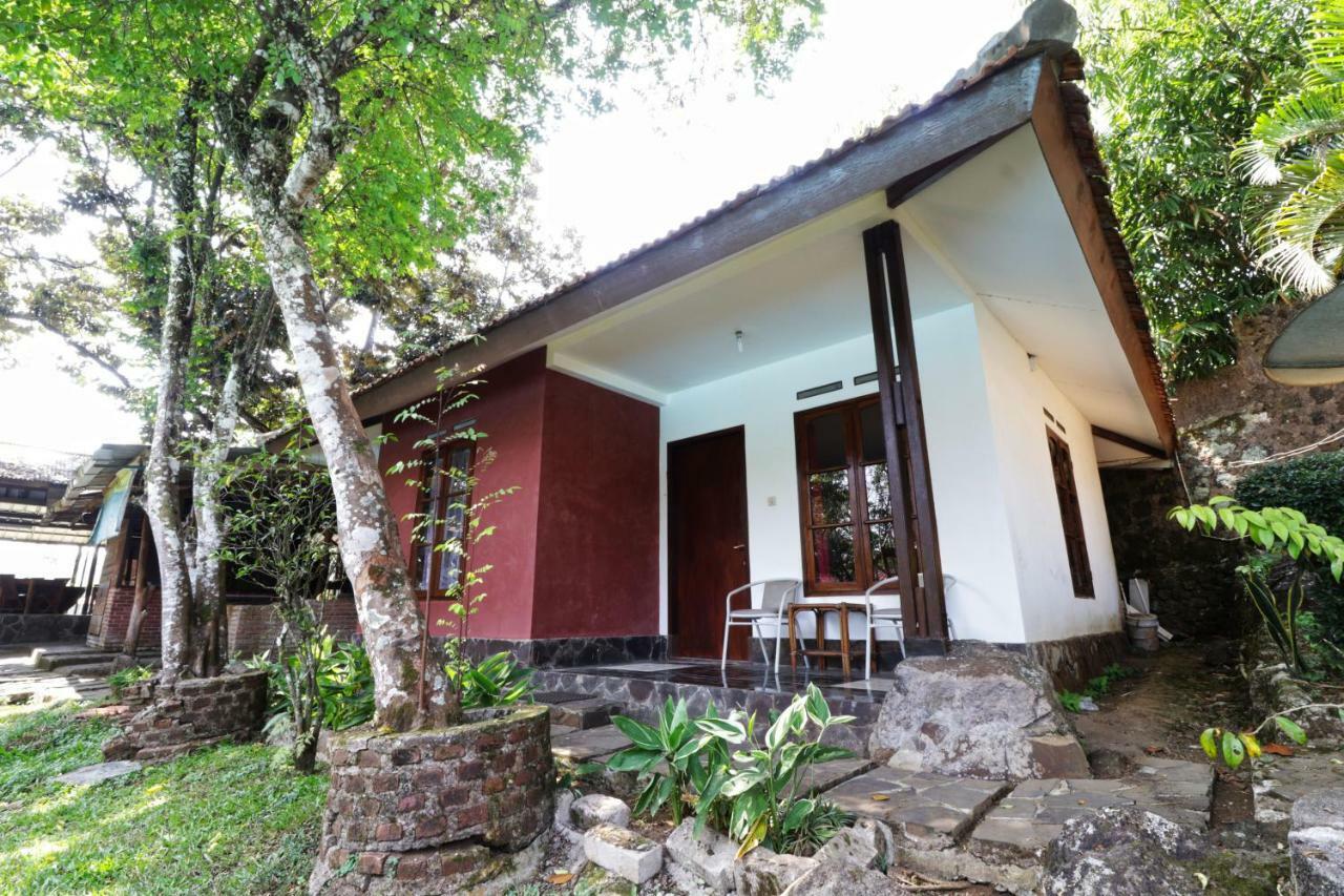Rumah tetamu Desa Wisata Sari Bunihayu