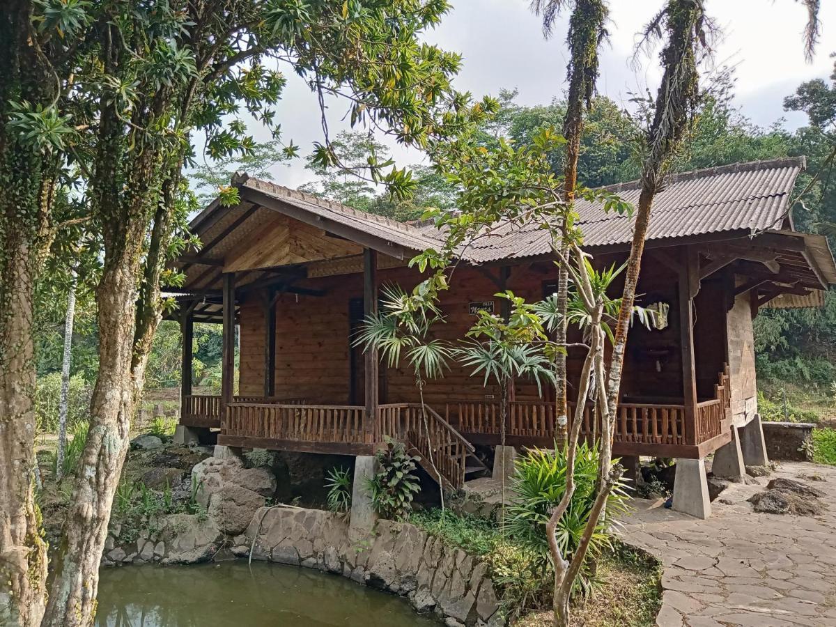 Desa Wisata Sari Bunihayu * Subang