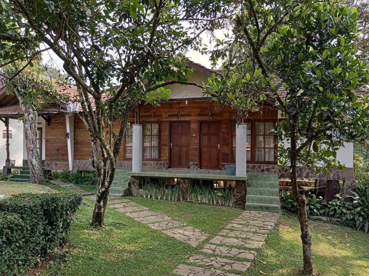 Rumah tetamu Desa Wisata Sari Bunihayu *